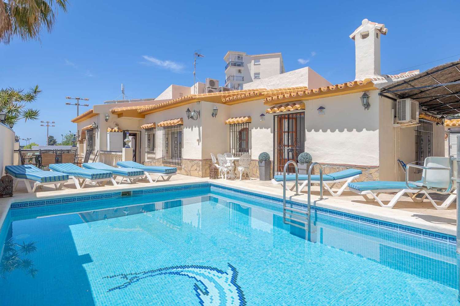 Chalet en venta en Capistrano (Nerja), 425.000 €, Ref.: DH30213 - DeseaHomes