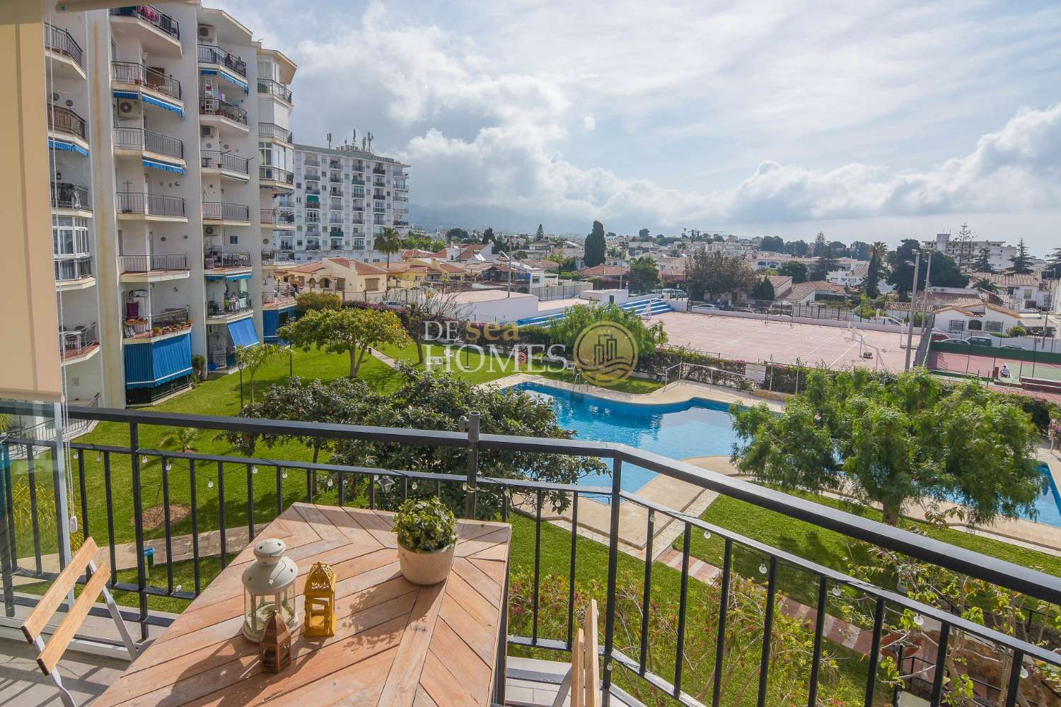 Wohnung zum Verkauf in Nerja mit wunderschönem Meerblick