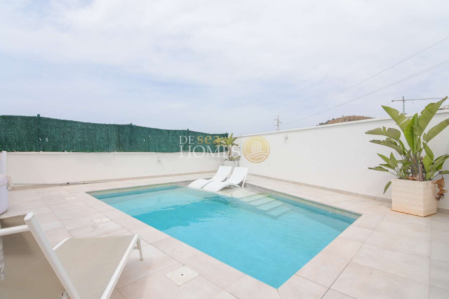 Excepcional villa moderna con piscina privada y 3 dormitorios