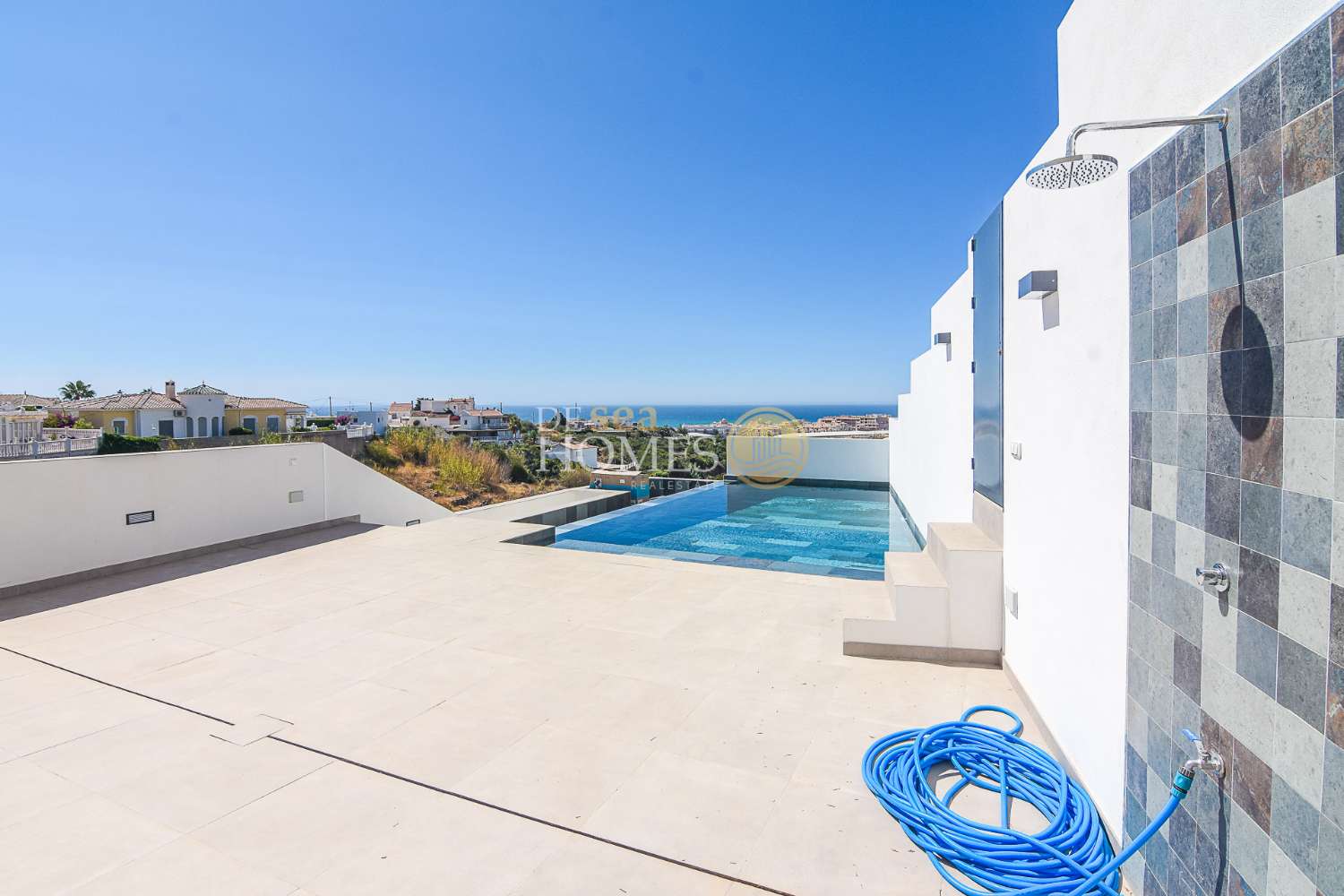 Villa for sale in Torrox Park