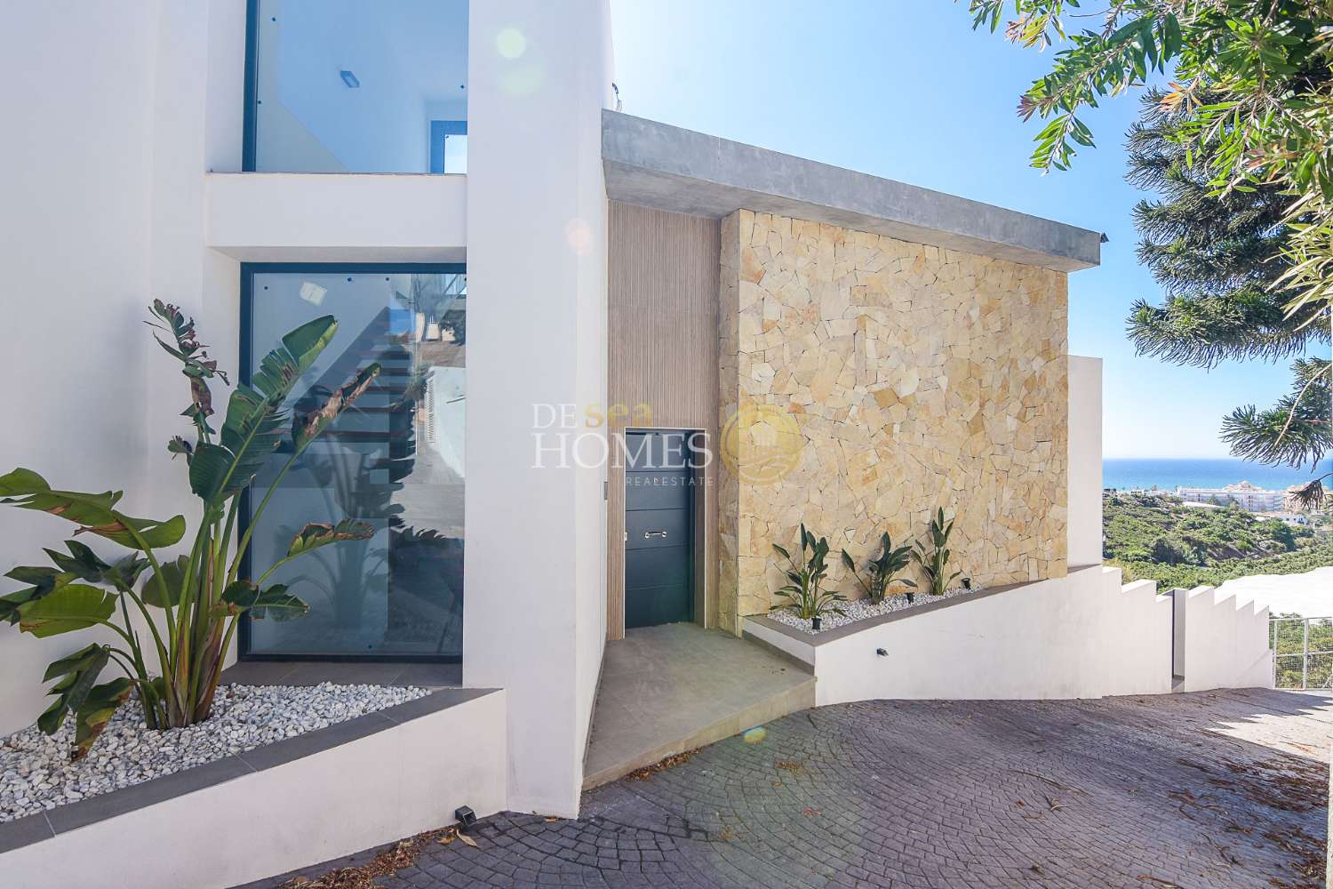 Villa for sale in Torrox Park