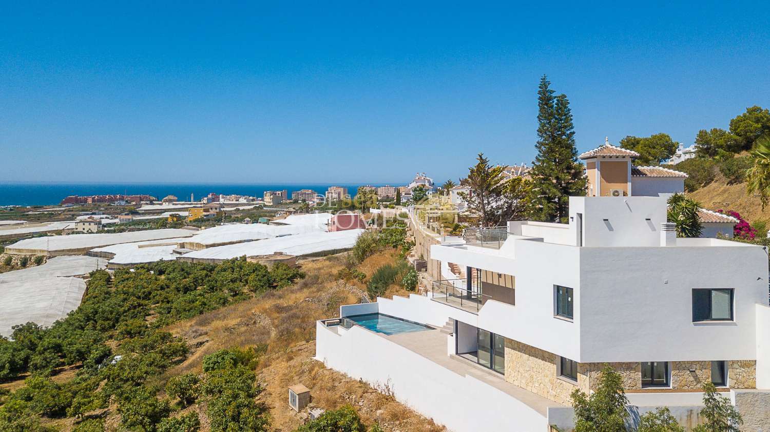 Villa for sale in Torrox Park