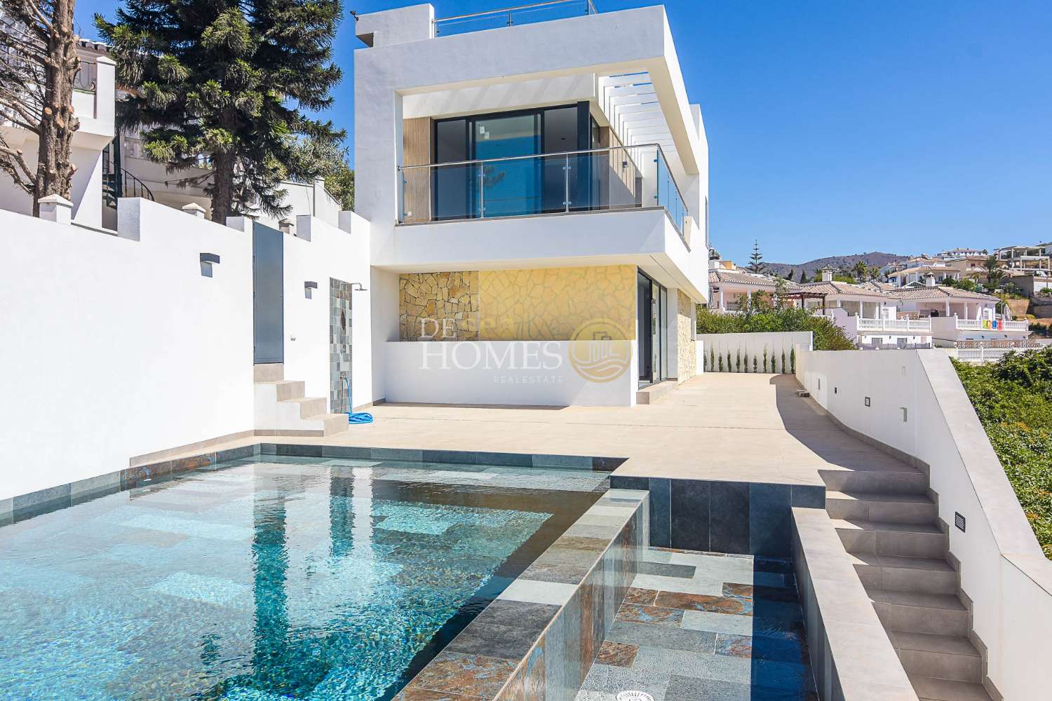 Villa for sale in Torrox Park