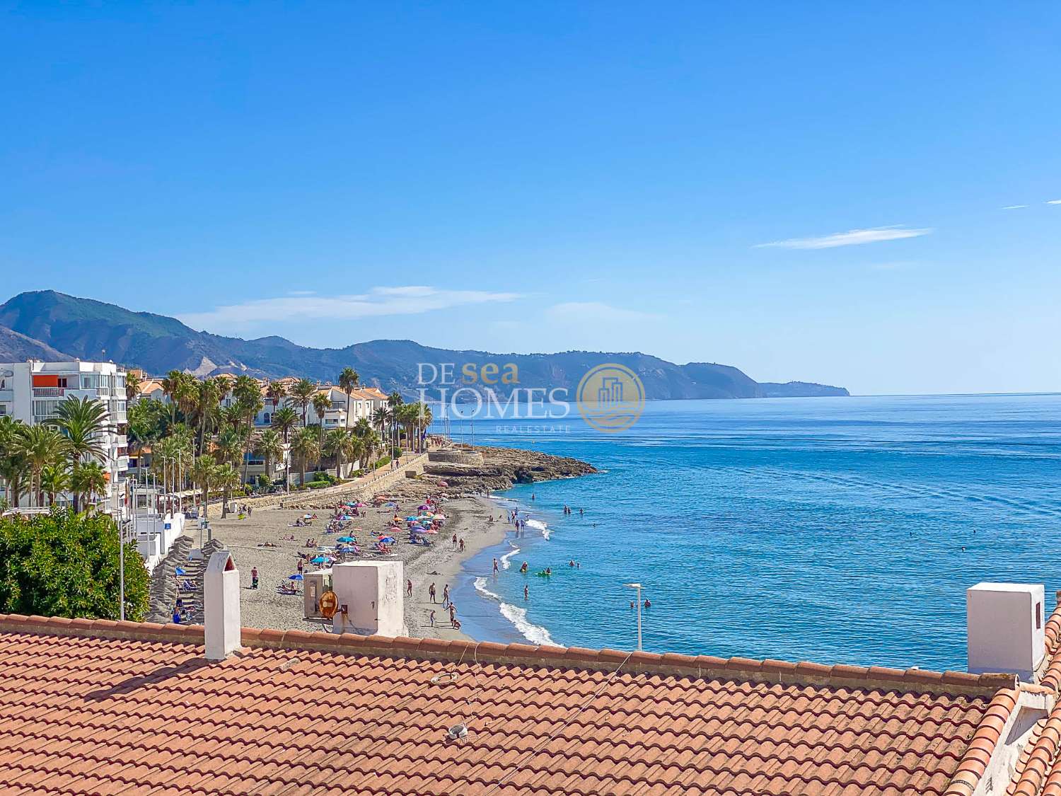 Apartamento en playa torrecilla, nerja