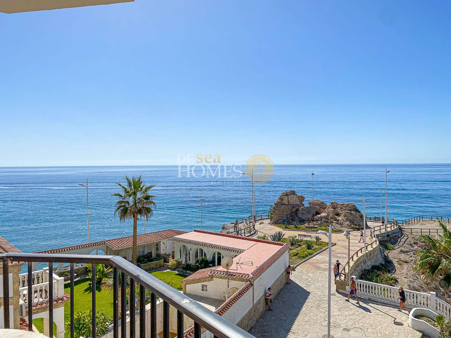 Apartamento en playa torrecilla, nerja