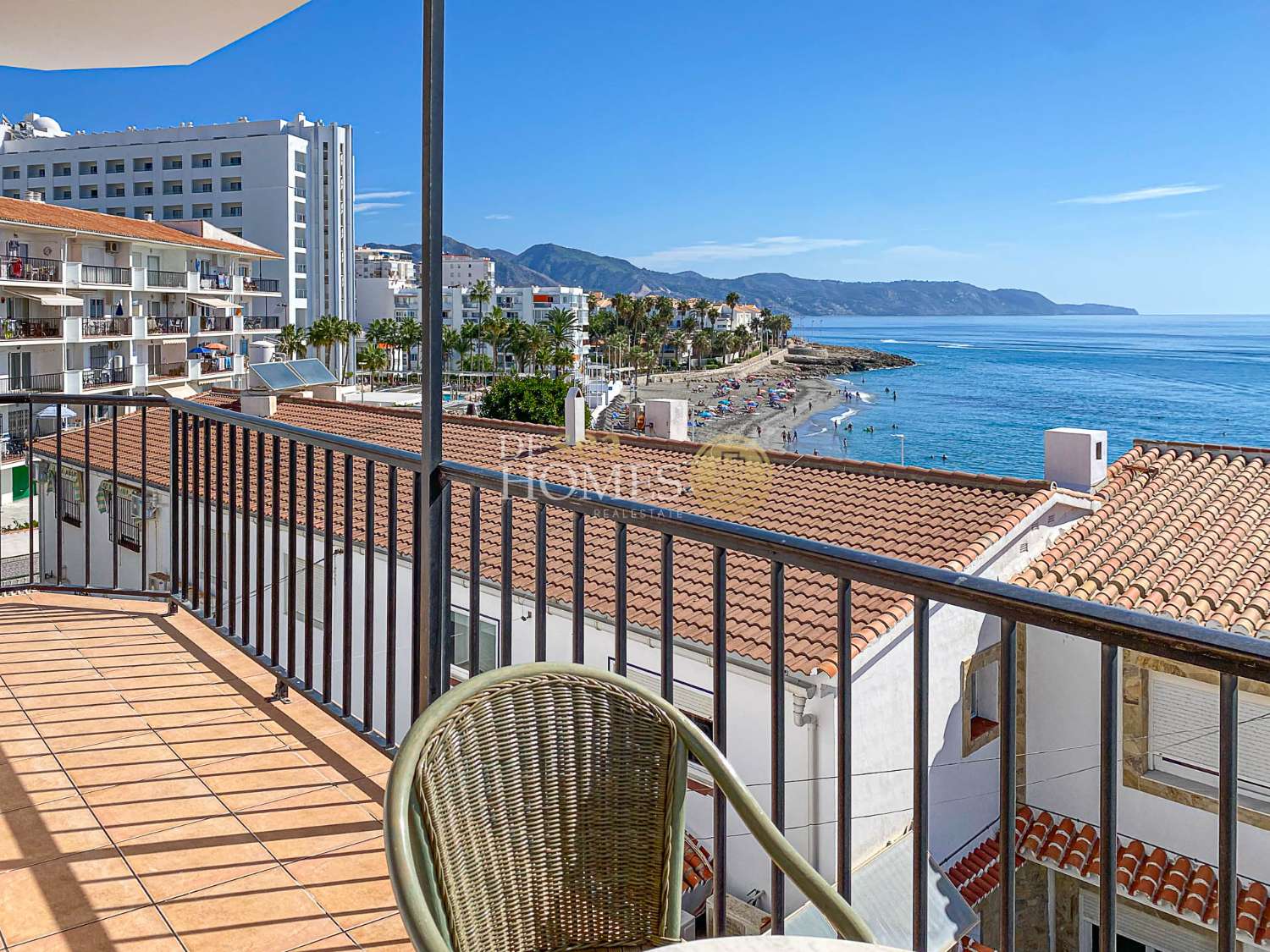 Apartamento en playa torrecilla, nerja