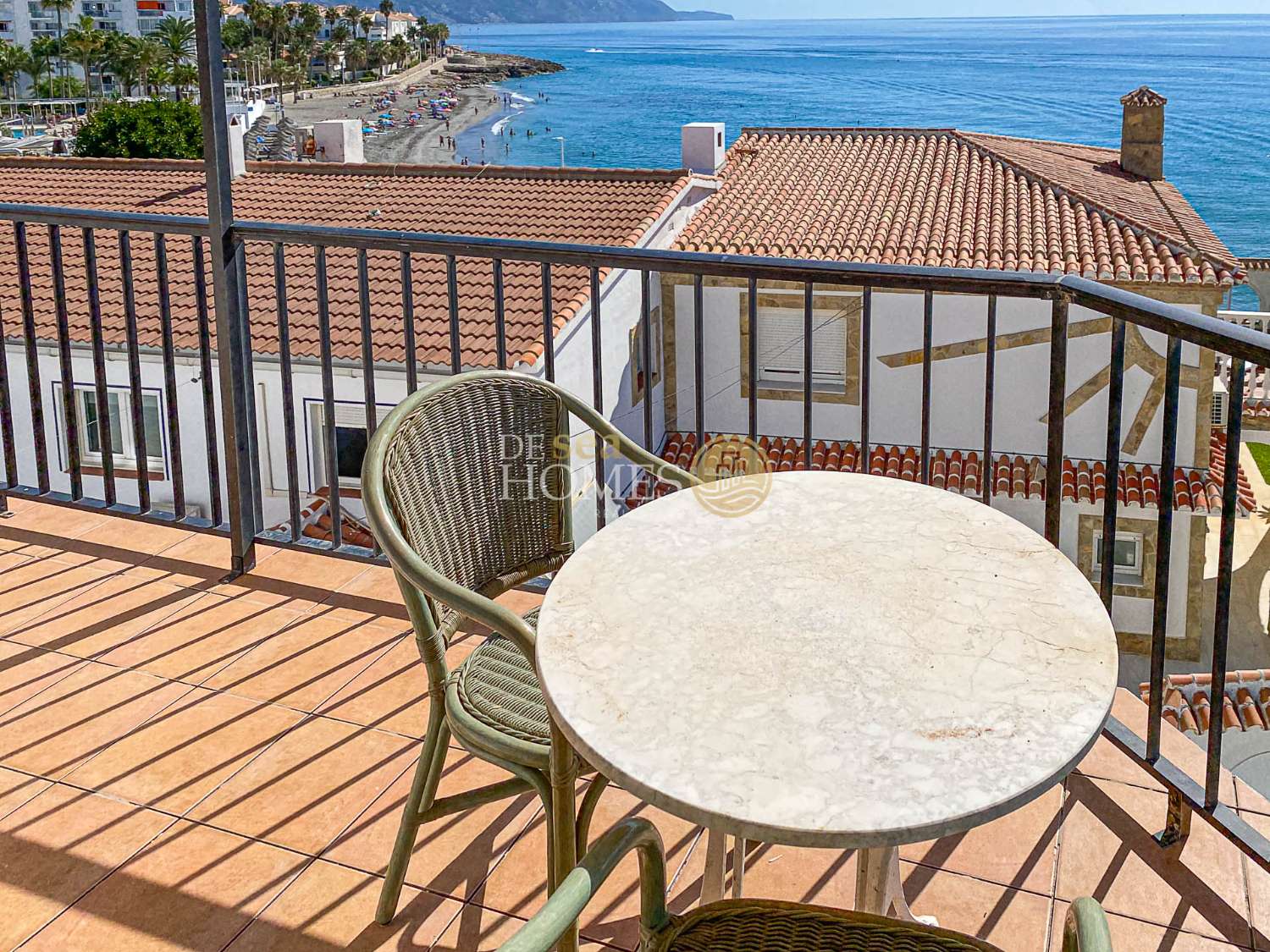 Apartamento en playa torrecilla, nerja