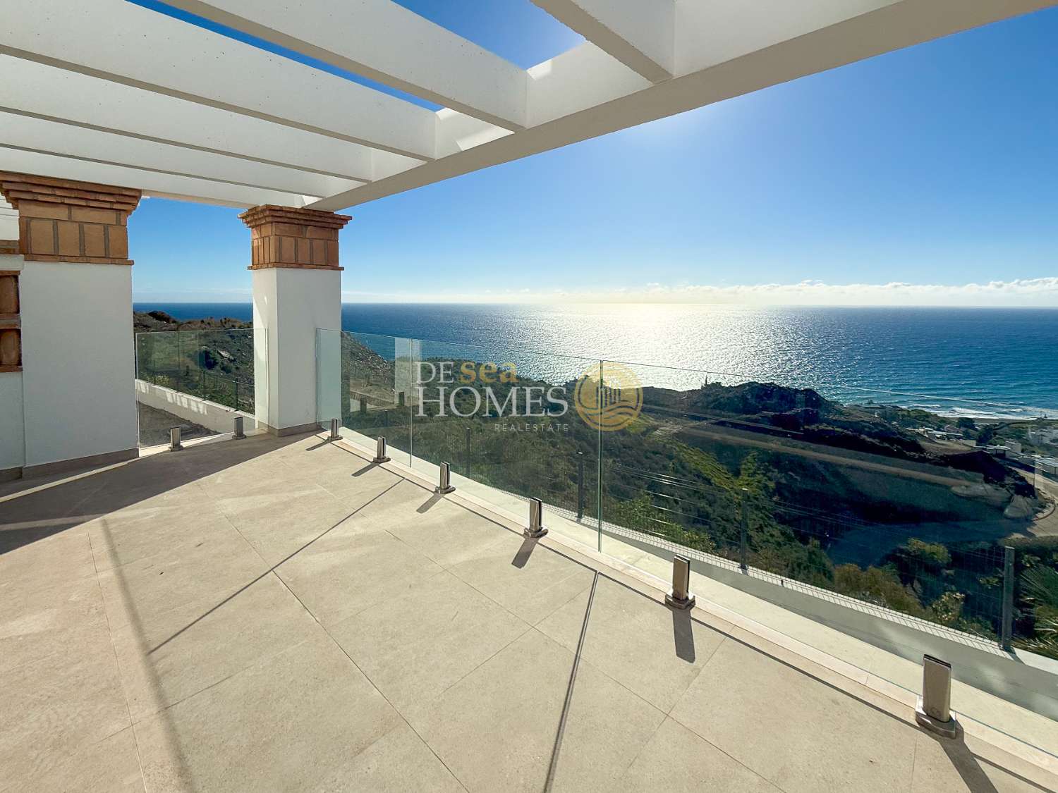 Nueva promoción de casas adosadas con increíbles vistas al mar