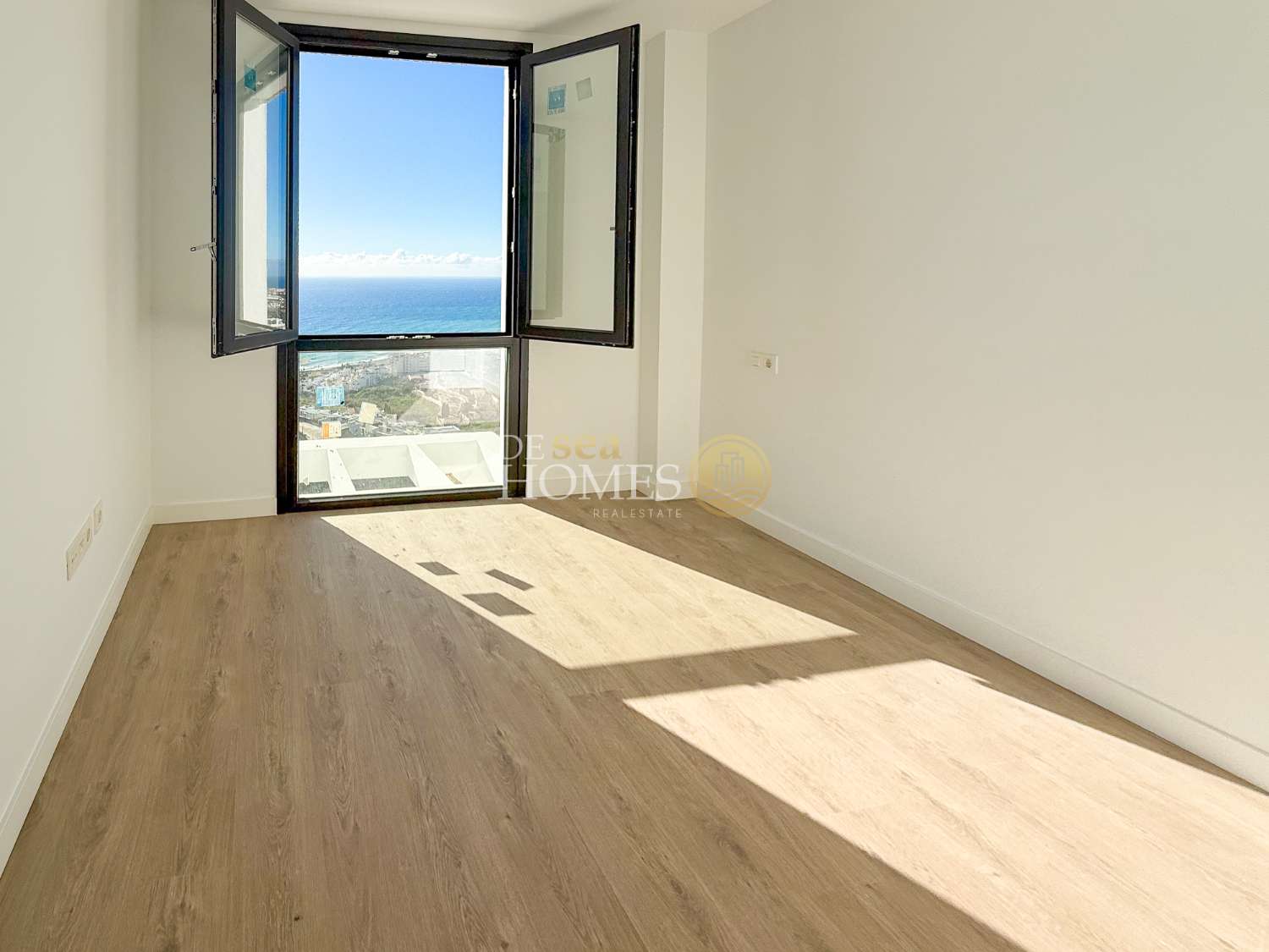 Nueva promoción de casas adosadas con increíbles vistas al mar