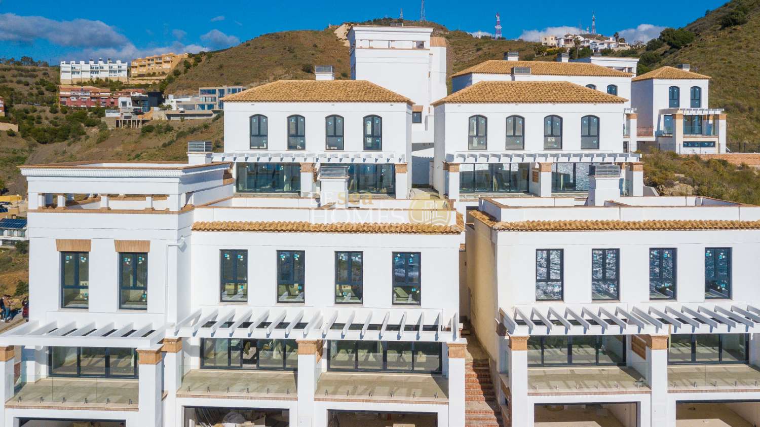 Nueva promoción de casas adosadas con increíbles vistas al mar